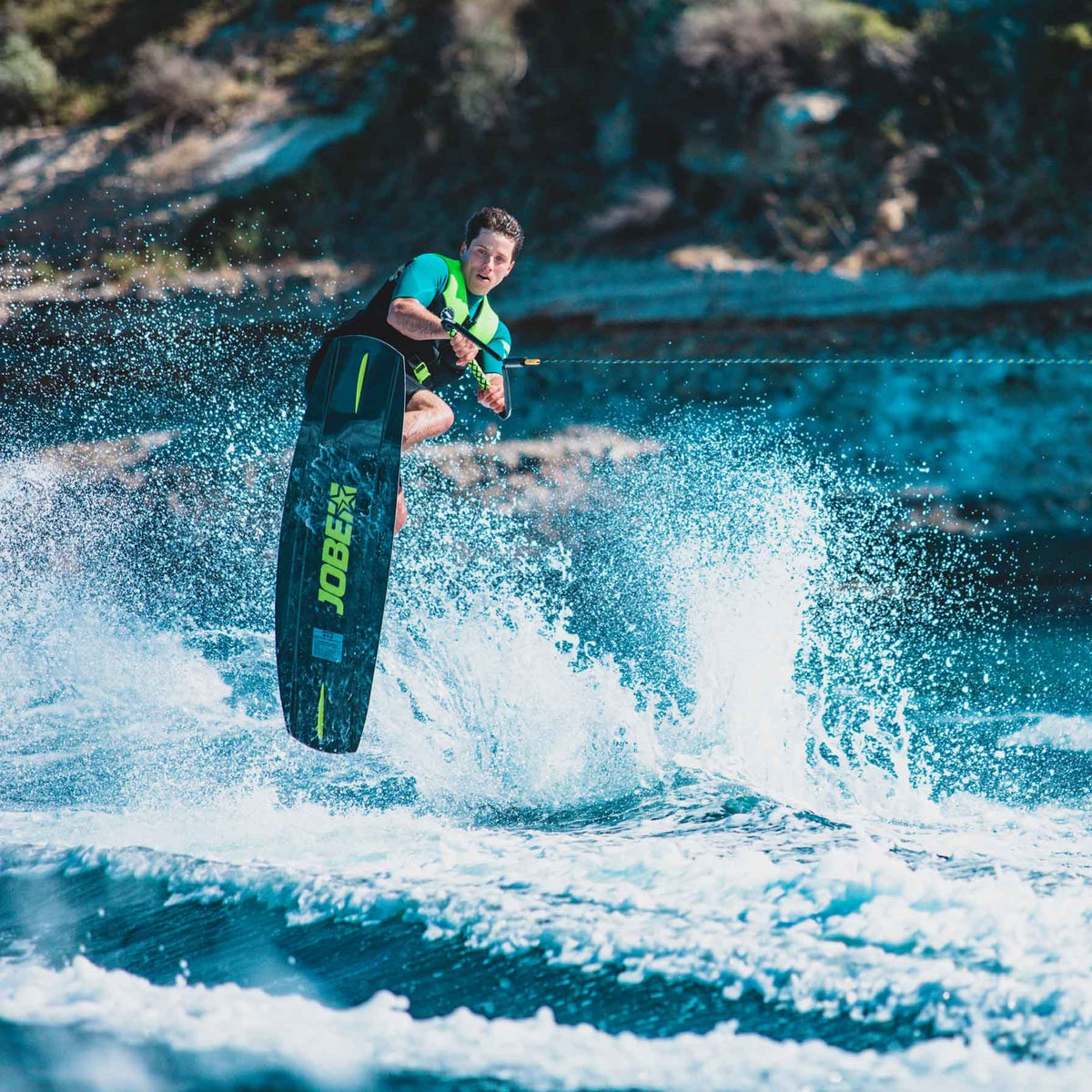 Vanity Wakeboard & Maze Bindings Package