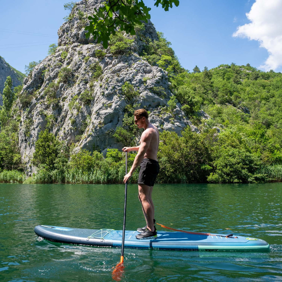 Aero Varna SUP Lite Board 11' Package