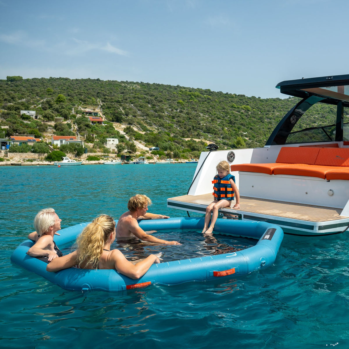 Infinity Water hammock